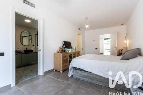 Сasa de 3 dormitorios en venta en Sentmenat, Barcelona, Cataluña, Spain № 4720 - foto 18
