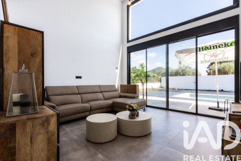 Сasa de 3 dormitorios en venta en Sentmenat, Barcelona, Cataluña, Spain № 4720 - foto 25
