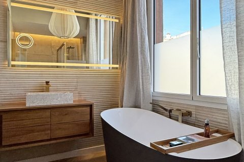 Купить квартиру в Барселона, Испания с 3 спальни, 100м², № 4717 - фото 27