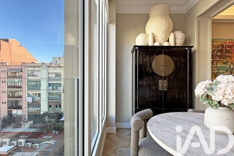 Купить квартиру в Барселона, Испания с 3 спальни, 100м², № 4717 - фото 3