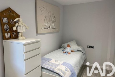 Apartamento de 3 dormitorios en venta en Alp, Gerona, Cataluña, Spain № 4718 - foto 14