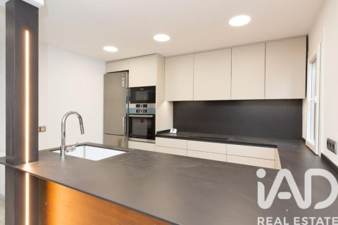 Apartamento de 3 dormitorios en venta en Alp, Gerona, Cataluña, Spain № 4718 - foto 9