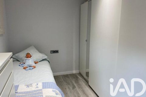Apartamento de 3 dormitorios en venta en Alp, Gerona, Cataluña, Spain № 4718 - foto 13