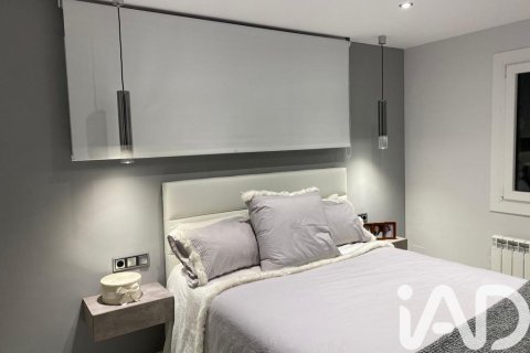 Apartamento de 3 dormitorios en venta en Alp, Gerona, Cataluña, Spain № 4718 - foto 10