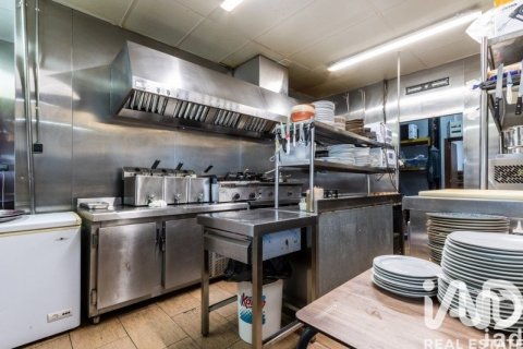 Cafetería / restaurante de 219 m² en venta en Sentmenat, Barcelona, Cataluña, Spain № 4719 - foto 9