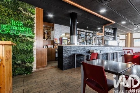 Cafetería / restaurante de 219 m² en venta en Sentmenat, Barcelona, Cataluña, Spain № 4719 - foto 2