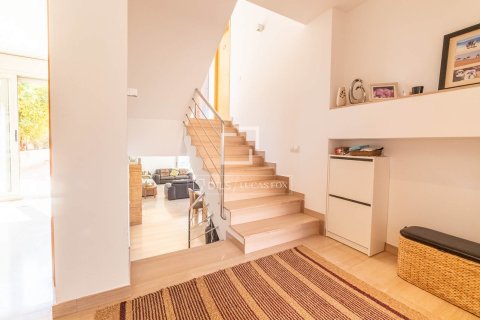 Villa de 6 dormitorios en venta en Castelldefels, Barcelona, Cataluña, Spain № 4288 - foto 27