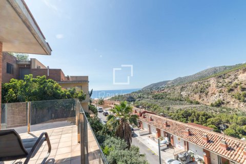Villa de 6 dormitorios en venta en Castelldefels, Barcelona, Cataluña, Spain № 4288 - foto 30