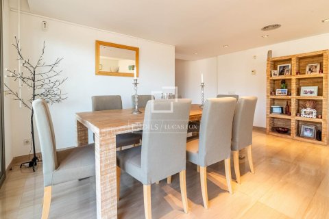 Villa de 6 dormitorios en venta en Castelldefels, Barcelona, Cataluña, Spain № 4288 - foto 8