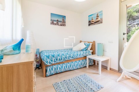 Villa de 6 dormitorios en venta en Castelldefels, Barcelona, Cataluña, Spain № 4288 - foto 17