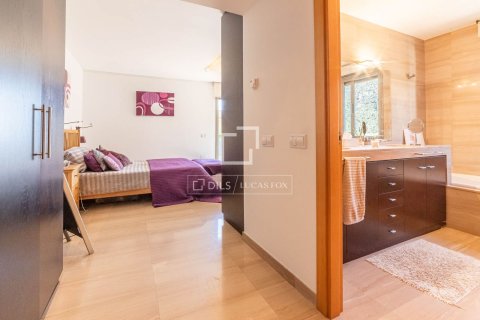 Villa de 6 dormitorios en venta en Castelldefels, Barcelona, Cataluña, Spain № 4288 - foto 14
