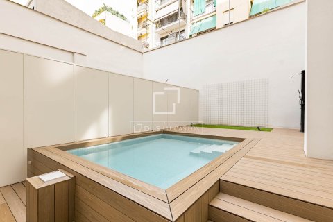 2 bedrooms apartment for sale in Barcelona, Catalonia, Spain № 4289 - photo 5