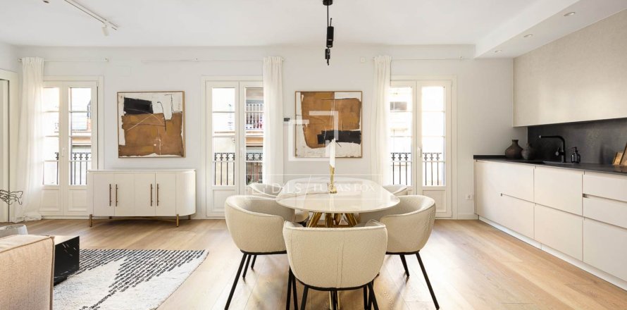 Квартира с 3 спальнями в Барселоне, Каталония, Испания № 4285