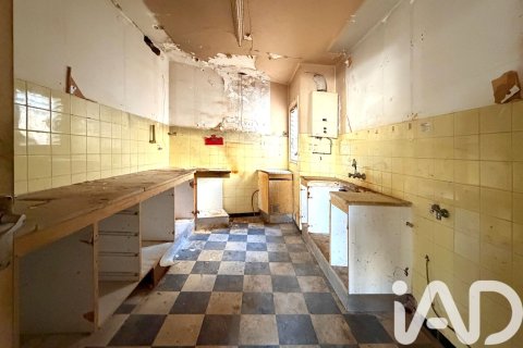 Propiedad comercial de 902 m² en venta en Canet de Mar, Barcelona, Cataluña, Spain № 4679 - foto 10