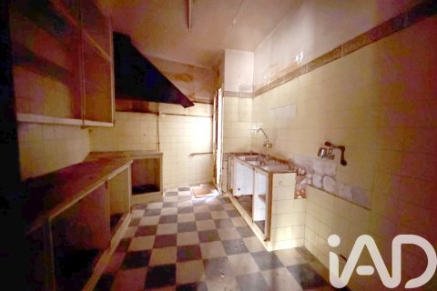 Propiedad comercial de 902 m² en venta en Canet de Mar, Barcelona, Cataluña, Spain № 4679 - foto 27