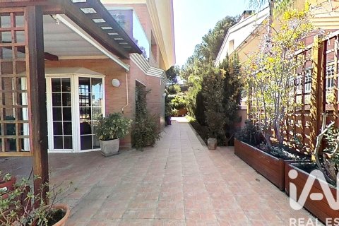 Сasa de 5 dormitorios en venta en Salou, Tarragona, Cataluña, Spain № 4673 - foto 4