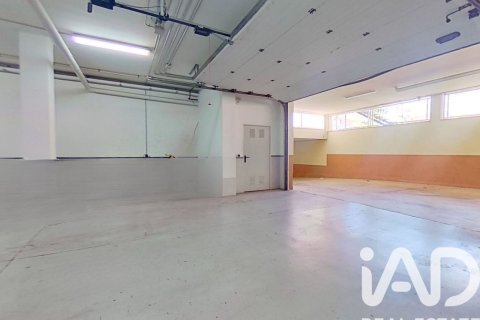 Сasa de 5 dormitorios en venta en Salou, Tarragona, Cataluña, Spain № 4673 - foto 26