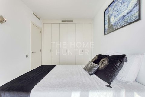 Apartamento de 3 dormitorios en venta en Sant Martí, Barcelona, Cataluña, Spain № 2270 - foto 19