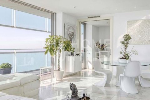 Apartamento de 3 dormitorios en venta en Sant Martí, Barcelona, Cataluña, Spain № 2270 - foto 6