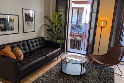 2 bedrooms apartment for sale in Ciutat Vella, Barcelona, Catalonia, Spain № 2272 - photo 7