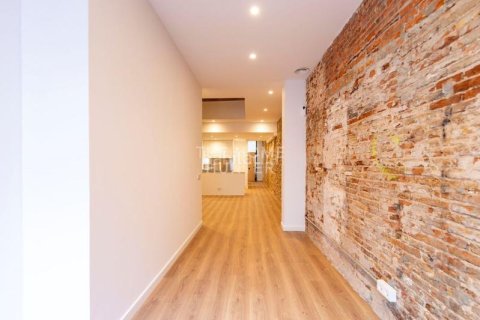 Apartamento de 1 dormitorio en venta en Badalona, Barcelona, Cataluña, Spain № 2274 - foto 12