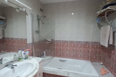 Купить дом в Джинестар, Испания с 3 спальни, 222м², № 7560 - фото 29
