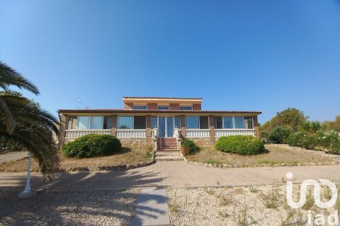Купить дом в Джинестар, Испания с 3 спальни, 222м², № 7560 - фото 3