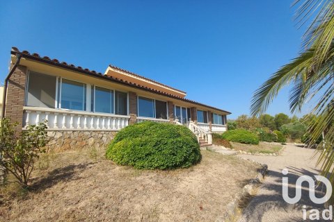Купить дом в Джинестар, Испания с 3 спальни, 222м², № 7560 - фото 2