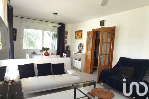 Сasa de 4 dormitorios en venta en Cambrils, Tarragona, Cataluña, Spain № 7565 - foto 3