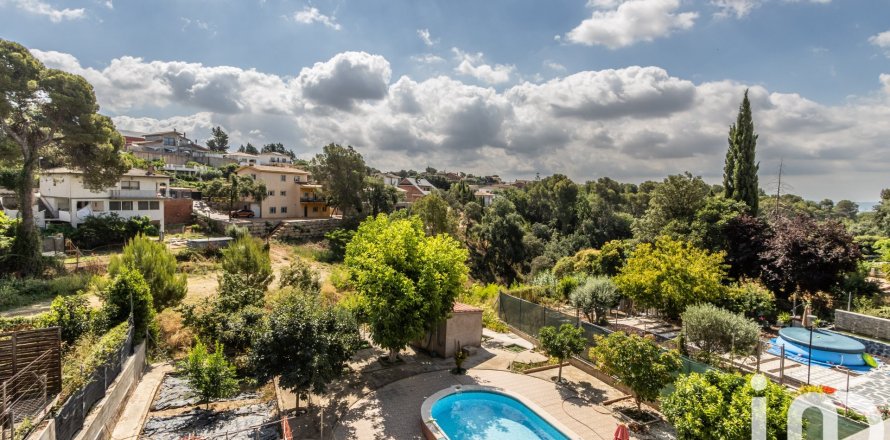 Сasa de 4 dormitorios en venta en Sentmenat, Barcelona, Cataluña, Spain № 7561