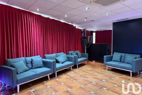 Propiedad comercial de 250 m² en venta en Salou, Tarragona, Cataluña, Spain № 7564 - foto 8