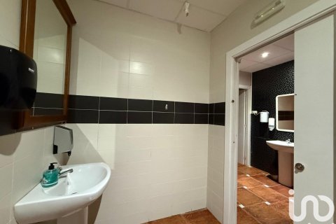 Propiedad comercial de 250 m² en venta en Salou, Tarragona, Cataluña, Spain № 7564 - foto 16