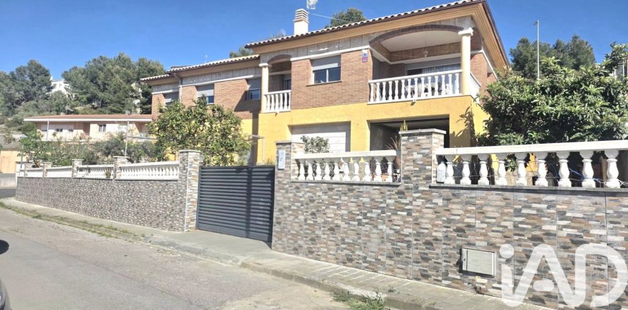 6 bedrooms house for sale in Calafell, Tarragona, Catalonia, Spain № 7562