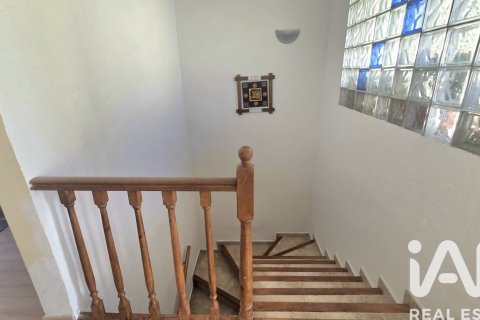 6 bedrooms house for sale in Calafell, Tarragona, Catalonia, Spain № 7562 - photo 9