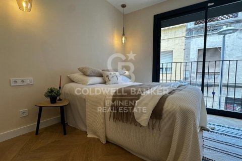 Apartamento de 2 dormitorios en venta en Barcelona, Cataluña, Spain № 5676 - foto 22