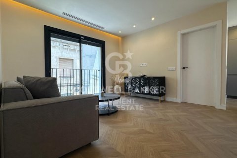 Apartamento de 2 dormitorios en venta en Barcelona, Cataluña, Spain № 5676 - foto 4