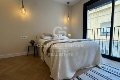 Apartamento de 2 dormitorios en venta en Barcelona, Cataluña, Spain № 5676 - foto 20