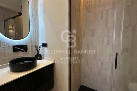 Apartamento de 2 dormitorios en venta en Barcelona, Cataluña, Spain № 5676 - foto 24
