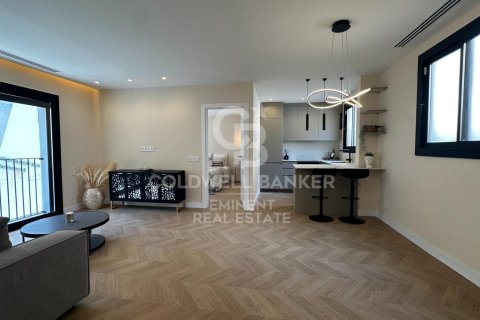 Apartamento de 2 dormitorios en venta en Barcelona, Cataluña, Spain № 5676 - foto 3