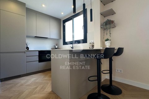 Apartamento de 2 dormitorios en venta en Barcelona, Cataluña, Spain № 5676 - foto 8