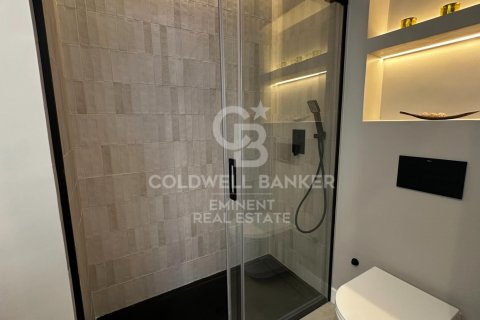 Apartamento de 2 dormitorios en venta en Barcelona, Cataluña, Spain № 5676 - foto 23