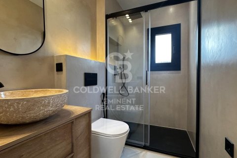 Apartamento de 2 dormitorios en venta en Barcelona, Cataluña, Spain № 5676 - foto 17