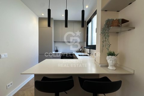 Apartamento de 2 dormitorios en venta en Barcelona, Cataluña, Spain № 5676 - foto 7