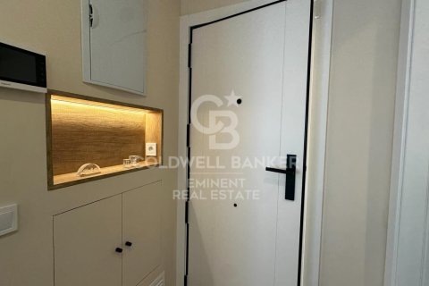 Apartamento de 2 dormitorios en venta en Barcelona, Cataluña, Spain № 5676 - foto 28