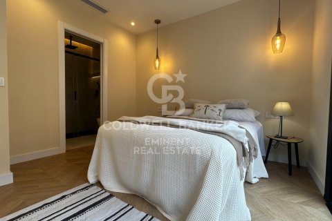 Apartamento de 2 dormitorios en venta en Barcelona, Cataluña, Spain № 5676 - foto 21