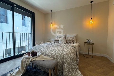 Apartamento de 2 dormitorios en venta en Barcelona, Cataluña, Spain № 5676 - foto 12