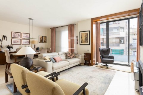 Ático de 4 dormitorios en venta en Barcelona, Cataluña, Spain № 8481 - foto 15
