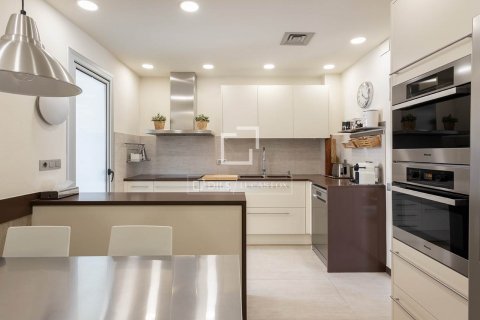 Ático de 4 dormitorios en venta en Barcelona, Cataluña, Spain № 8481 - foto 22