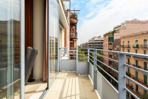 Ático de 4 dormitorios en venta en Barcelona, Cataluña, Spain № 8481 - foto 16