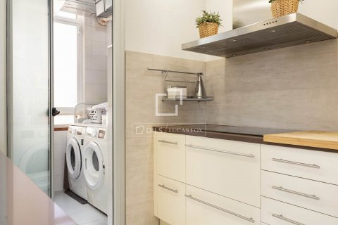 Ático de 4 dormitorios en venta en Barcelona, Cataluña, Spain № 8481 - foto 26